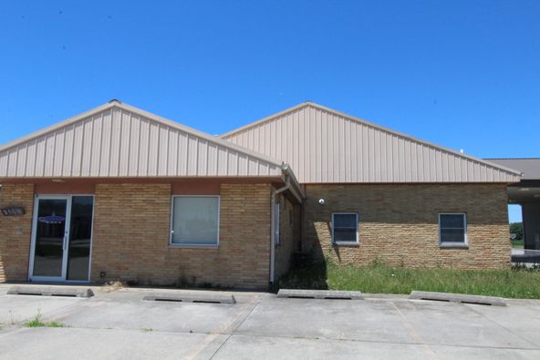 2109 Lake Land Blvd, Mattoon, IL 61938